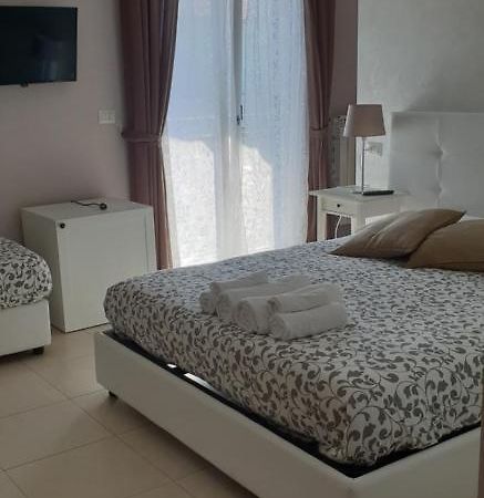 Home Sweet Home Scerne Екстер'єр фото